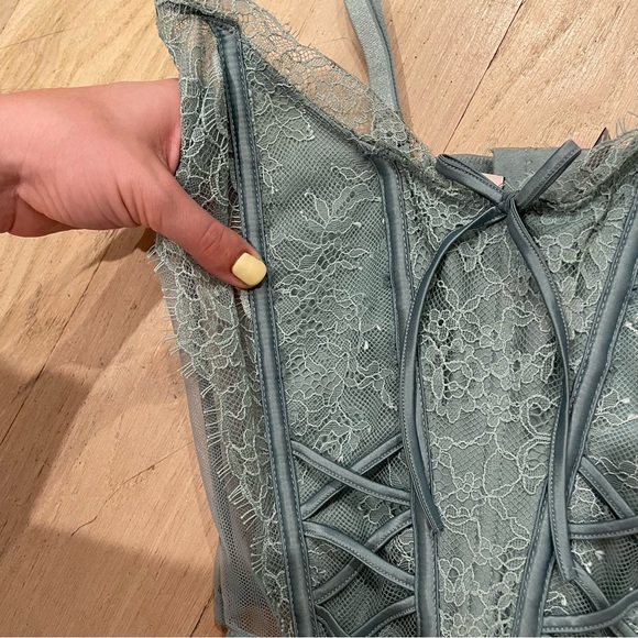 Victoria’s Secret Corset Top - Picture 7 of 8